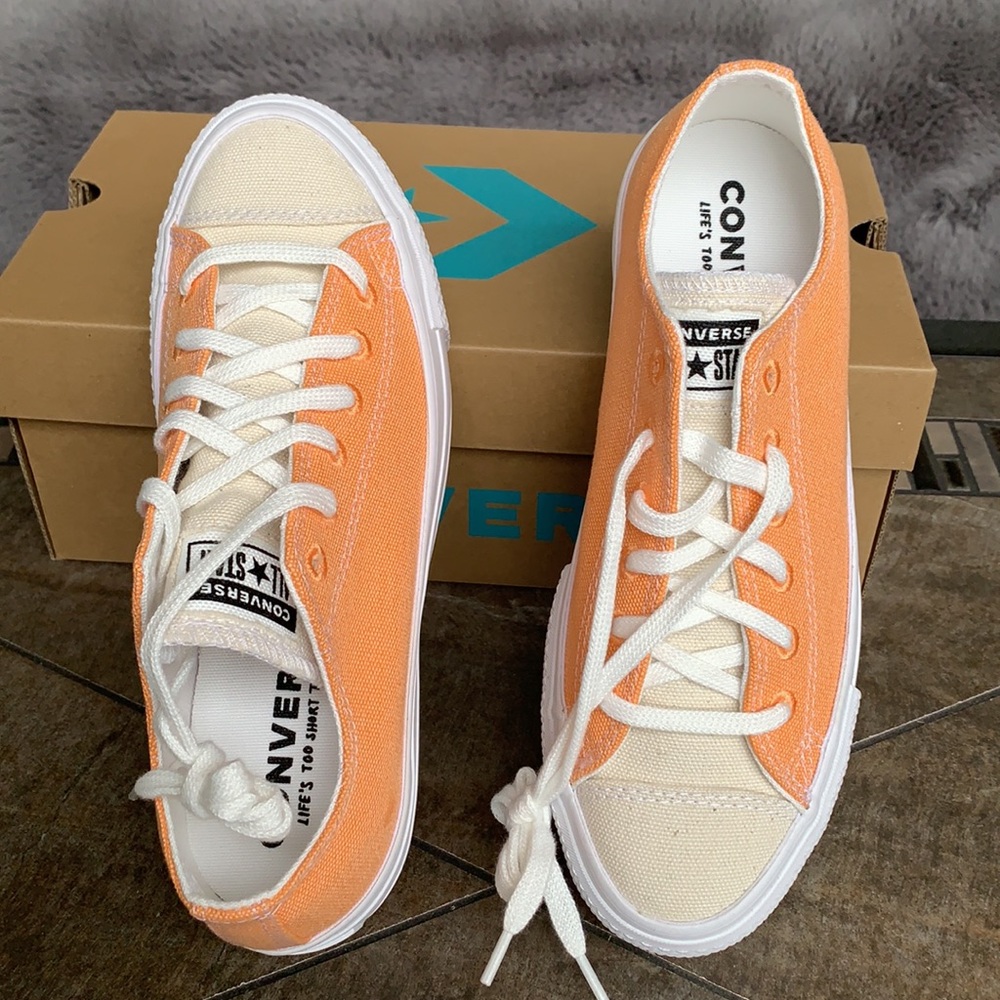 CONVERSE CTAS LIFT OX FUEL ORANGE/WHITE WMNS - Picture 2 of 15